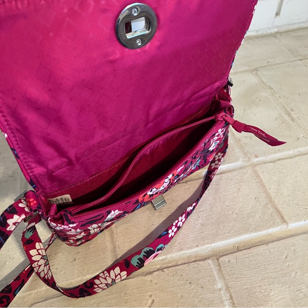Vera Bradley Turnlock Crossbody Bag Bloom Berry - Picture 10 of 10